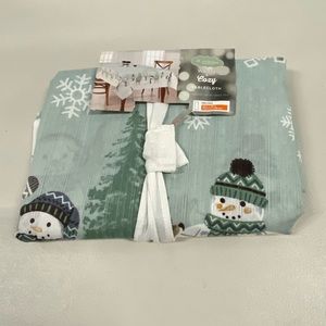 Holiday Table Clothes